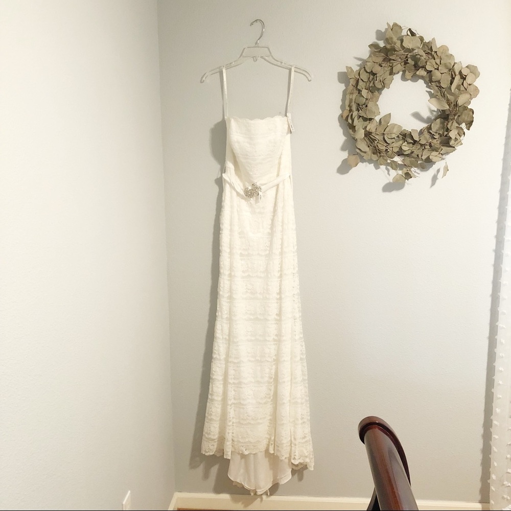 Strapless lace wedding dress